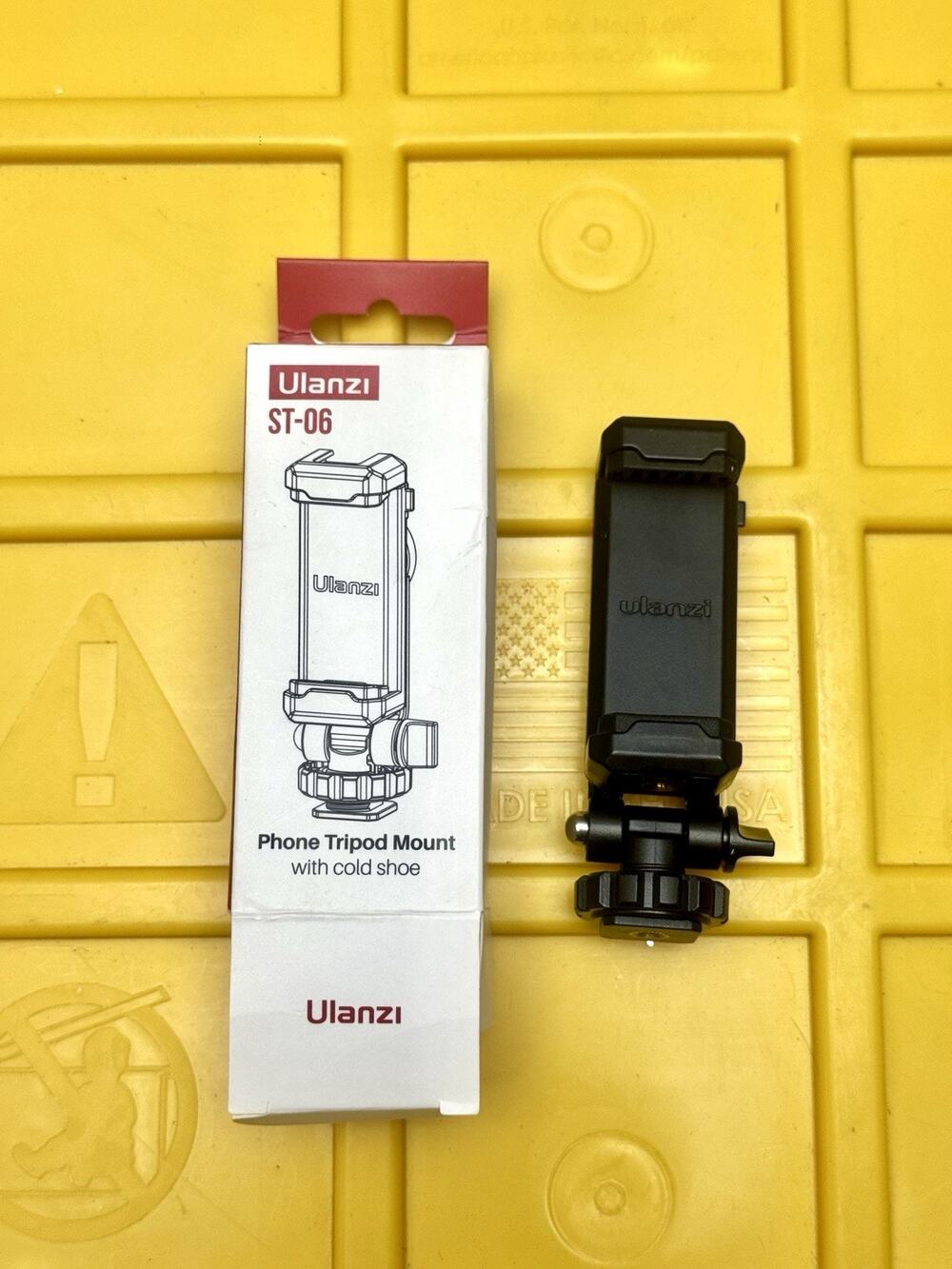 Ulanzi ST-06 Phone Tripod Mount for Smartphone, Cold Shoe, Ball Head